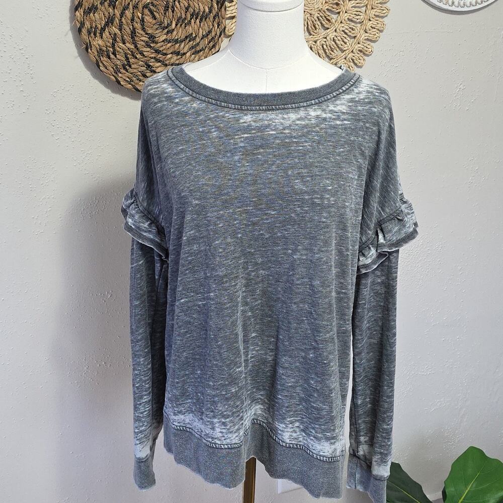 Jane & Delancey Gray Ruffle Sleeve Distressed Lightweight Shirt Sweater Womens L